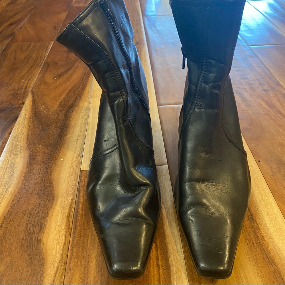 Women’s Pointed Toe Ankle Boots, Size 9.5 Black Liz Claiborne